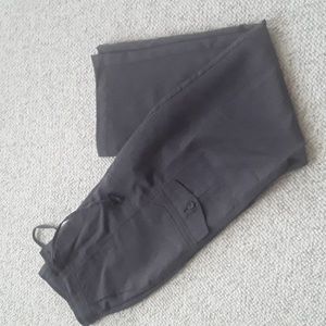 New York and Company Wide Leg Cargo Pants - Size 6